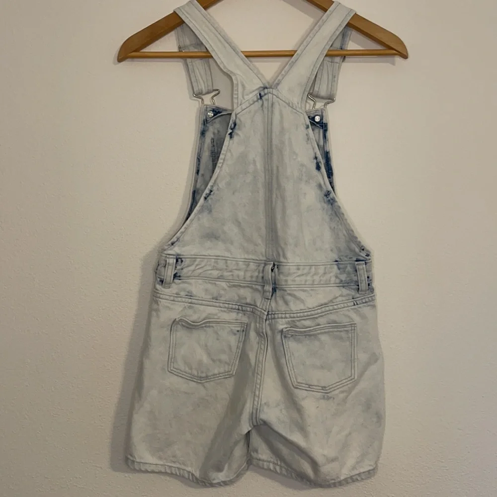 Old Navy acid  wash overall shorts L